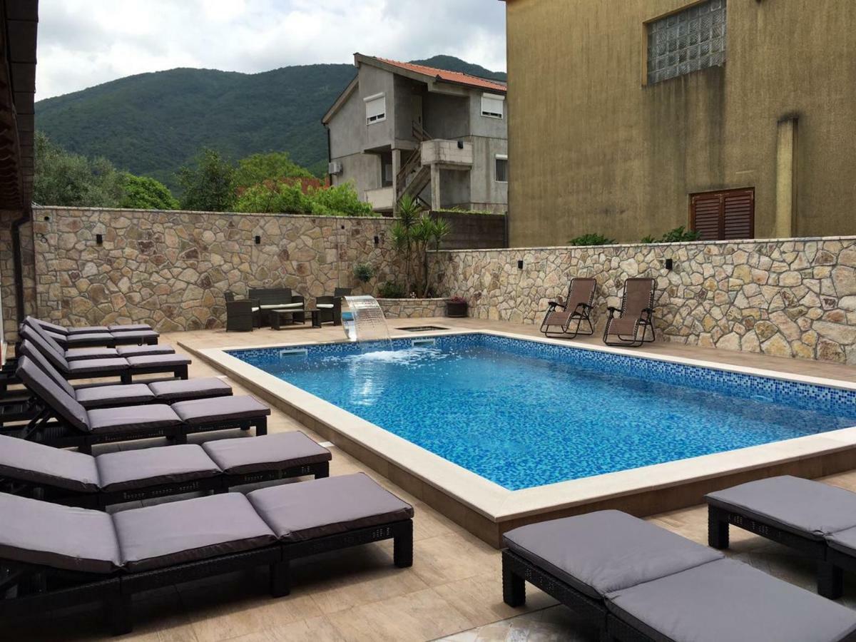 Guest House Villa Zivanovic Herceg Novi Exterior foto